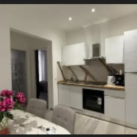 公寓 La Casa Di Noemi 萨沃纳